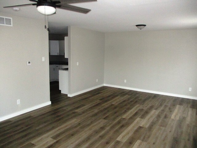 Foto del edificio - 403 N Morris Ave