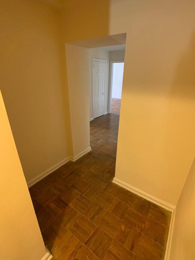 Foto del edificio - 2824 Thornhill Rd
