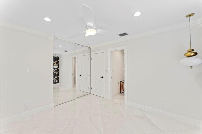Foto del edificio - 3 bedroom in LIghthouse point FL 33064