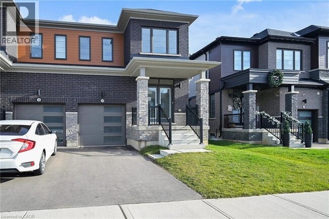 Building Photo - 54 Lise Ln