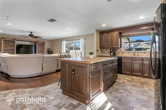 Building Photo - 2062 Southpointe Drive