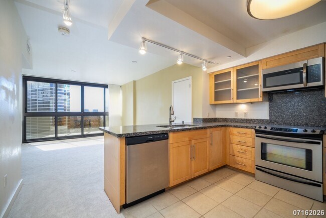 Foto del edificio - Executive Luxury in Kakaako 2BR/2BA/2PKG in Keola Lai Condominium