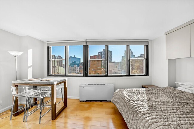 Foto del edificio - 225 E 36th St