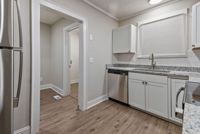 Foto del edificio - 207 Windsor Dr