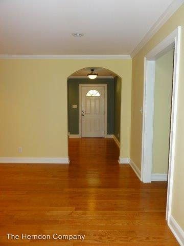 Building Photo - 3 br, 2 bath House - 2416 Meadowbrook Drive