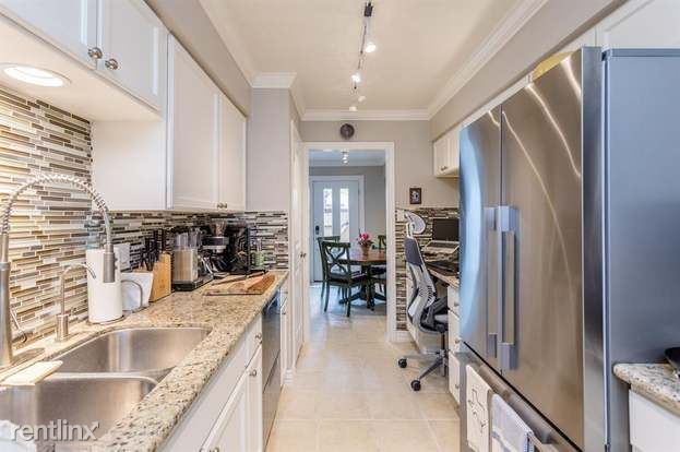Foto del edificio - 361 N Post Oak Ln