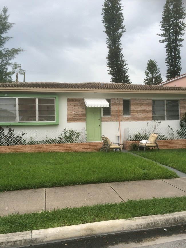 Building Photo - 1750 Marseille Dr