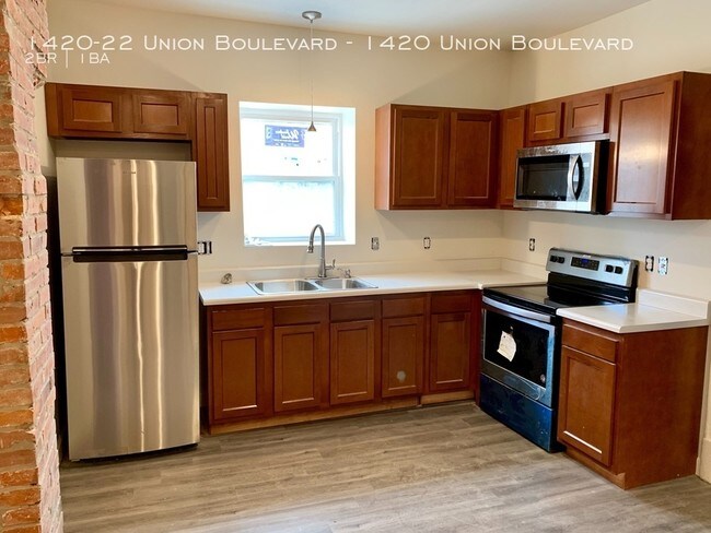 Foto del edificio - 1420 Union Blvd