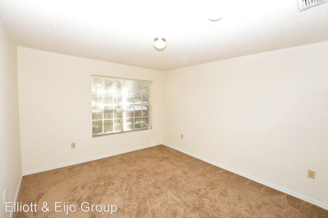 Building Photo - 4240 Summer Landing Dr