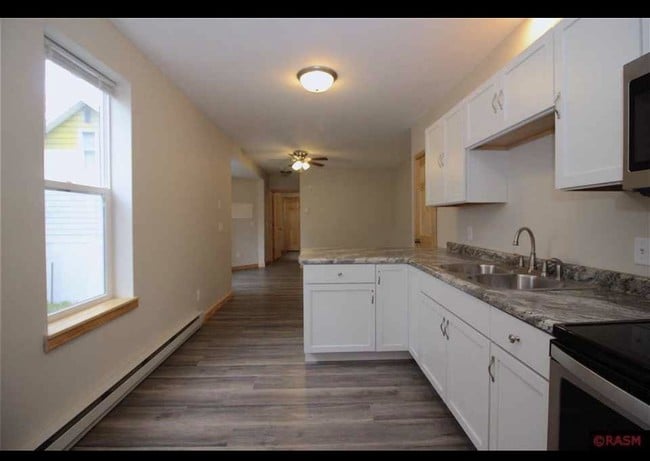 Photo - 116 Van Brunt St Apartments