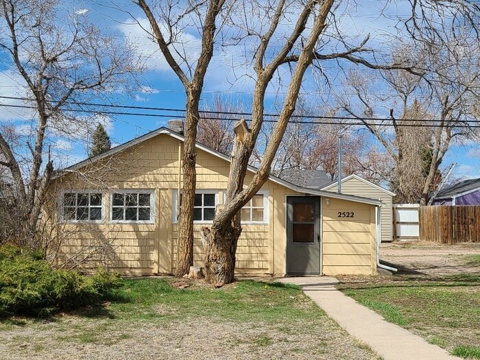 Primary Photo - 2522 E 12th St
