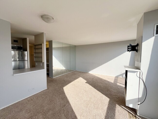 Foto del edificio - 4343 N Clarendon Ave