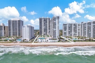 Building Photo - 4280 Galt Ocean Dr