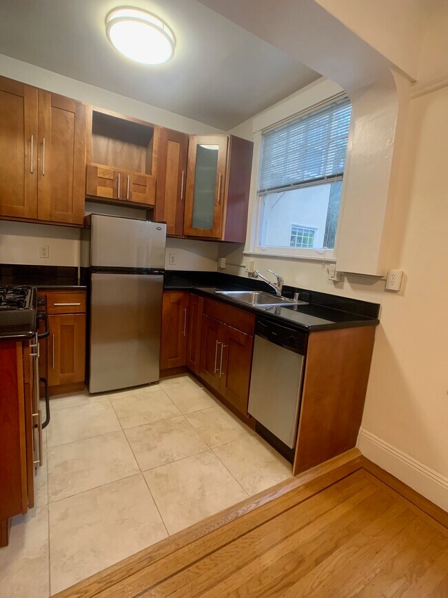 Foto del edificio - 230 Oak St