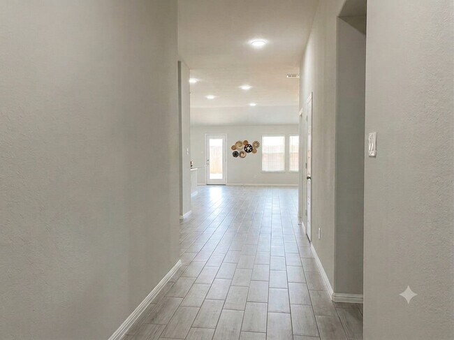 Building Photo - 14156 Aberavon Dr