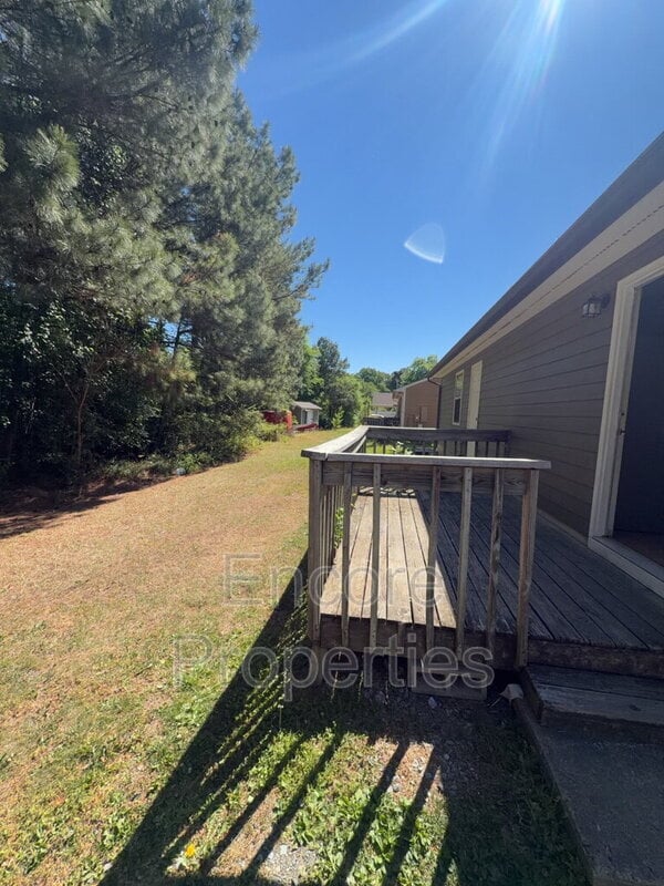 Foto del edificio - 705 Piper St