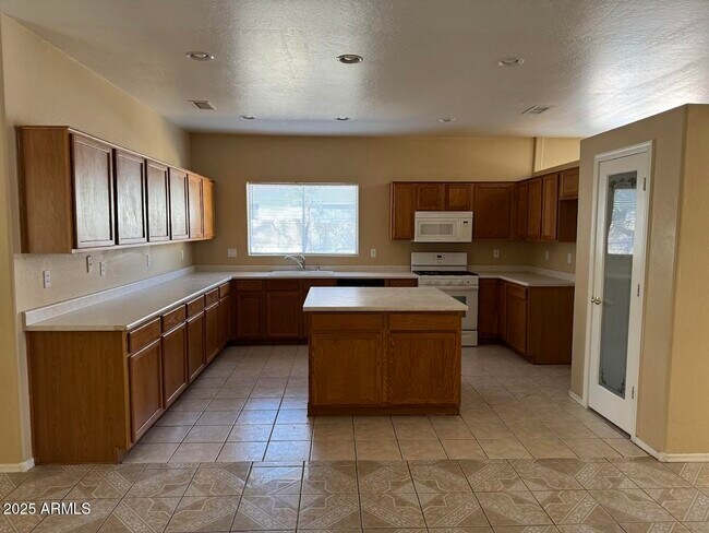 Foto del edificio - 8337 W Cocopah St