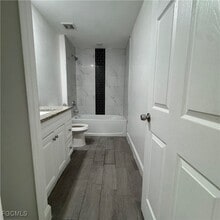 Building Photo - 1582 Gretchen Ave S