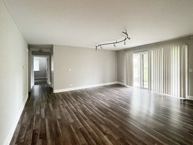 Foto del edificio - 1152 Middlebury Ln
