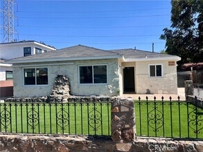 Building Photo - 4748 Garrick Ave