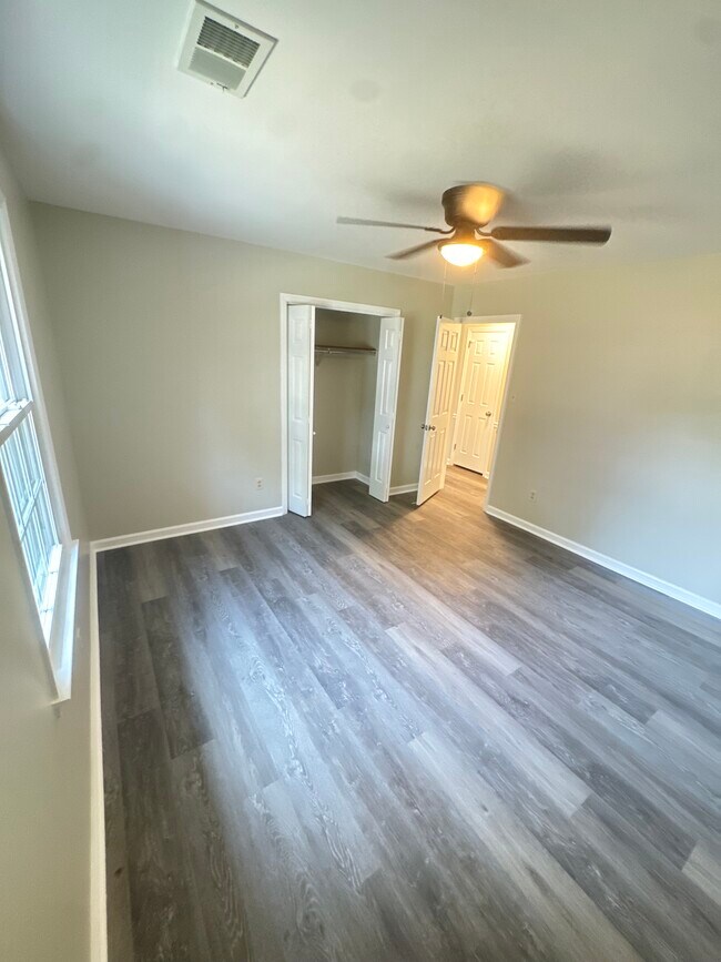 Foto del edificio - 2322 Magna Carta Pl SW