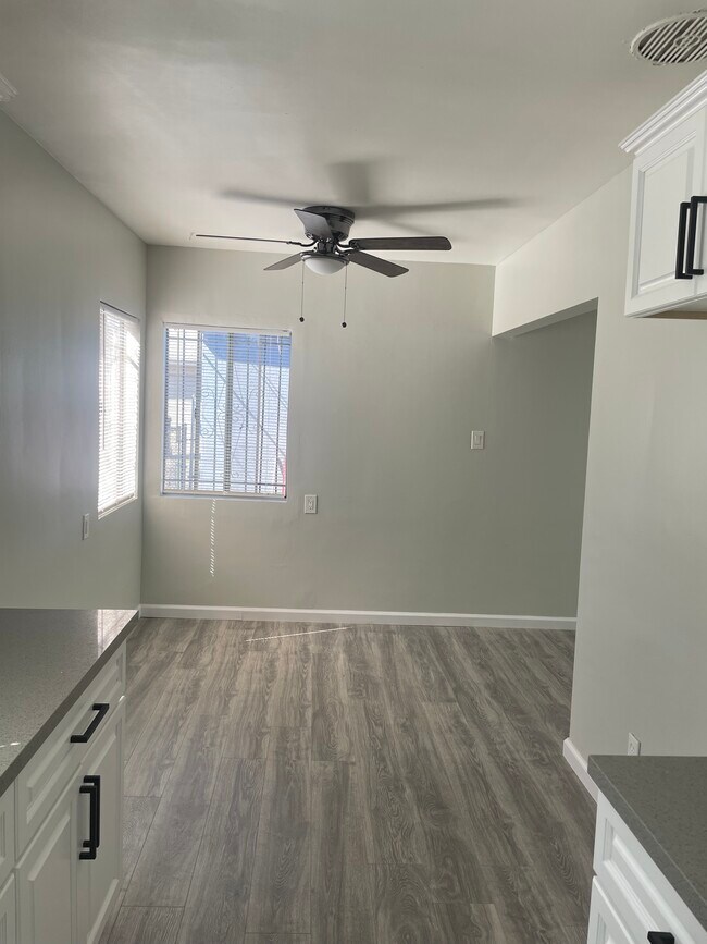Dinning Room - 6131 E Olympic Blvd