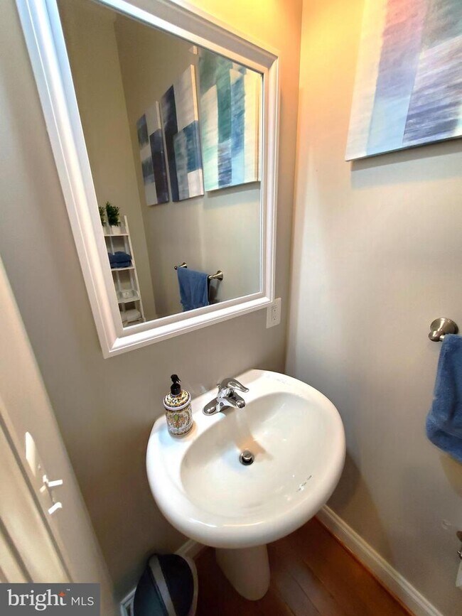 Foto del edificio - 3709 Fords Ln