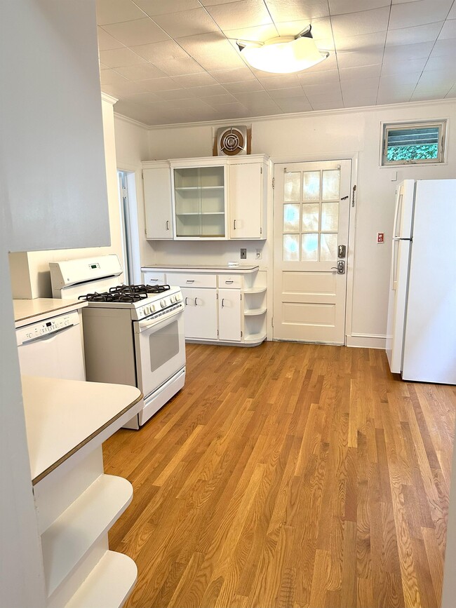 Photo - 30 Hall St Townhome