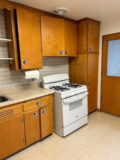 Foto del edificio - 5319 W Sunnyside Ave