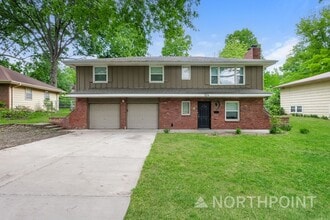 Building Photo - 524 E Linwood Ave