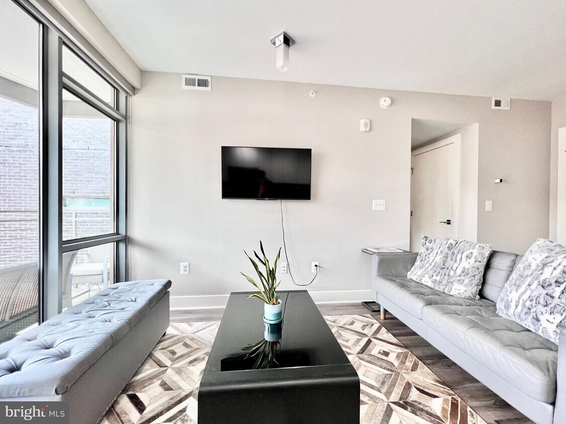 Foto principal - 1311 13th St NW