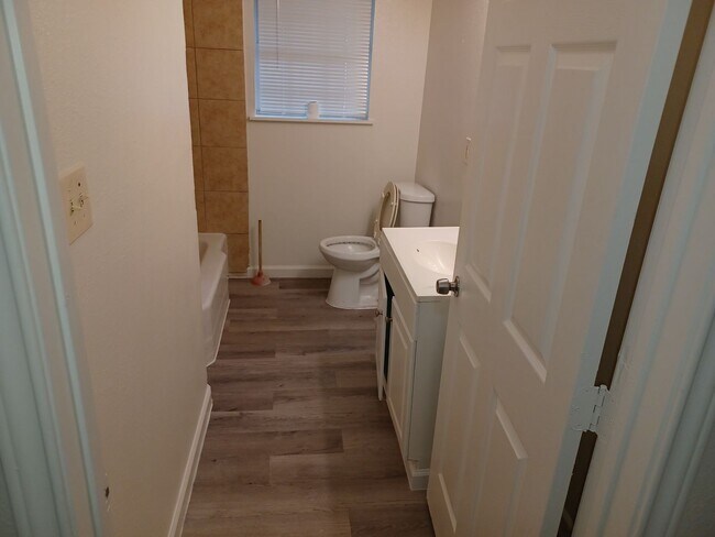 Foto del edificio - 7314 Howton St