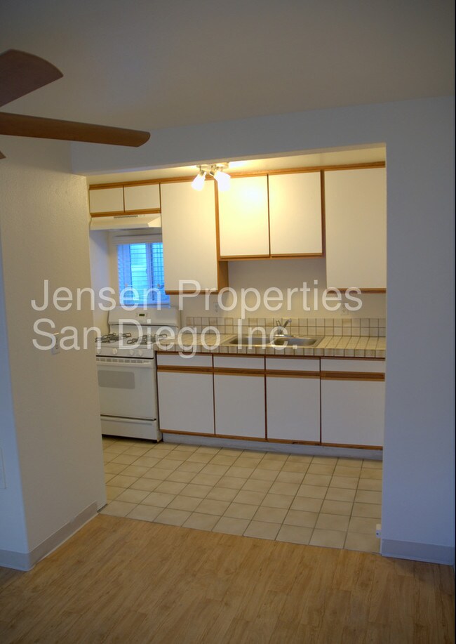 Building Photo - 3614 Ocean Front Walk