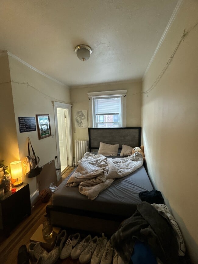 Building Photo - 462 Park Dr