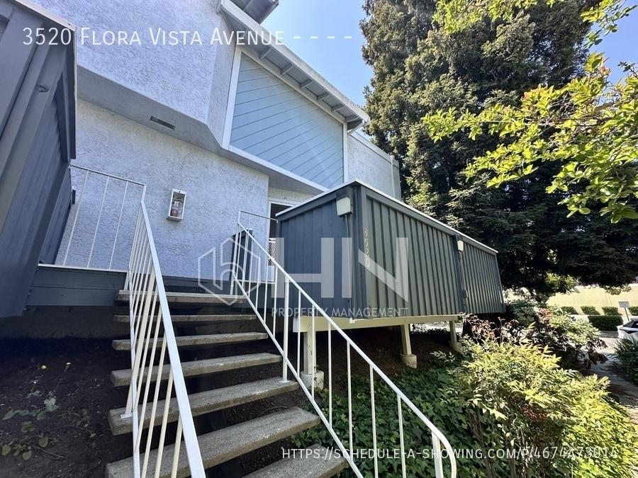 Primary Photo - 3520 Flora Vista Ave