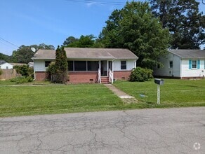 Building Photo - 202 Kay Rd