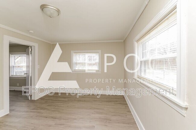 Building Photo - 4451 New Walkertown Rd