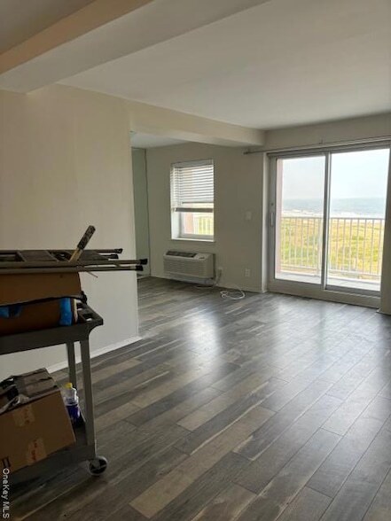 Building Photo - 2 Richmond Rd