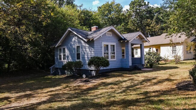 Foto del edificio - 621 Park Cir