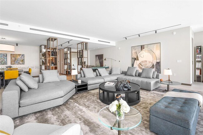 Foto del edificio - 788 NE 23rd St