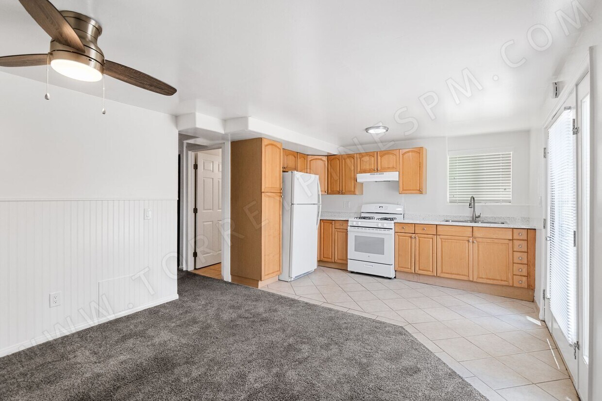 Foto principal - 2111 Emerald St