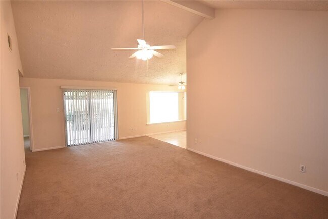 Foto del edificio - 1138 River Rock Dr