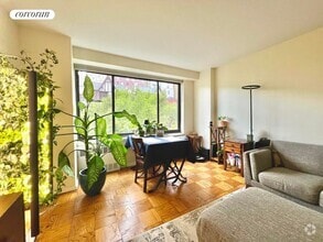Building Photo - 372 Central Prk W