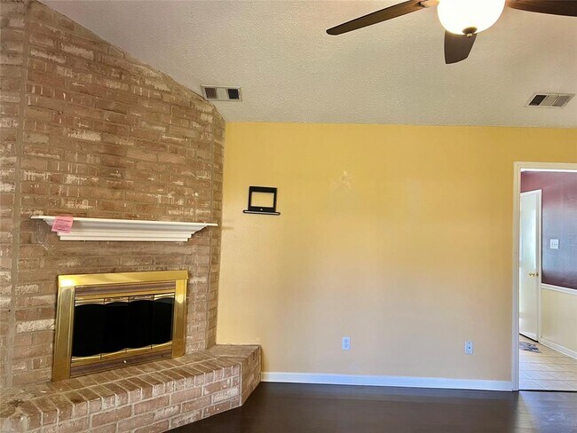 Building Photo - 10010 Autumn Harvest Dr