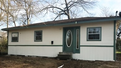 Building Photo - 1160 Van Zandt St
