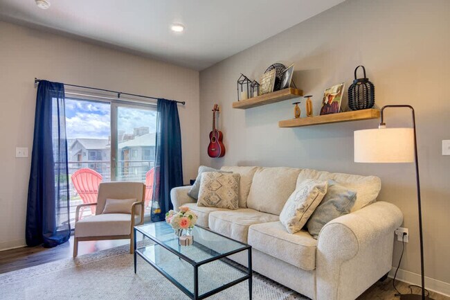 Foto del edificio - 2210 Remington Way