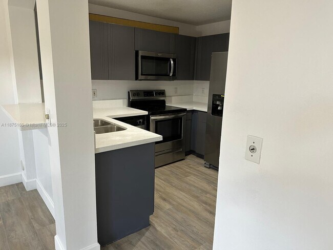 Foto del edificio - 11479 NW 60th Ter