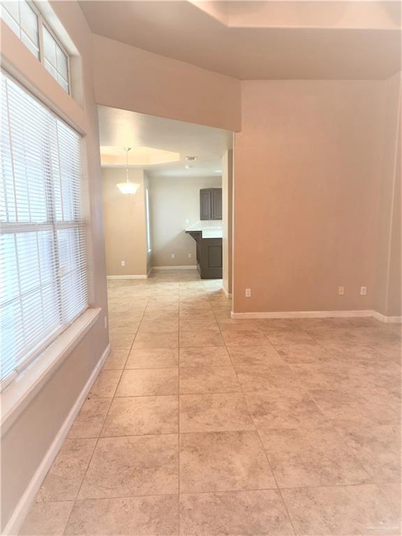 Building Photo - 1814 Crown Pointe Blvd