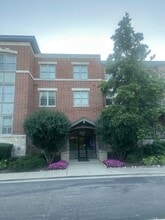 Building Photo - 267 E Railroad Ave