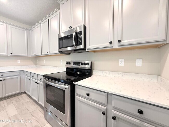 Foto del edificio - 1699 Enclave Rd